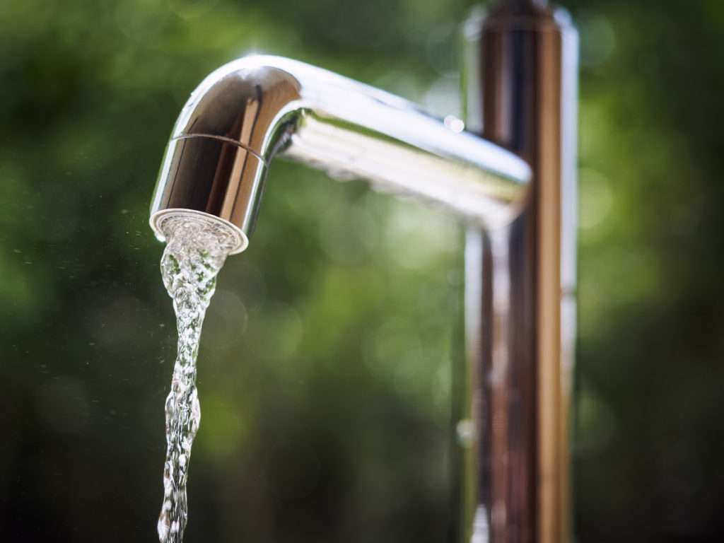 6 Tips to minimise energy and water use at home