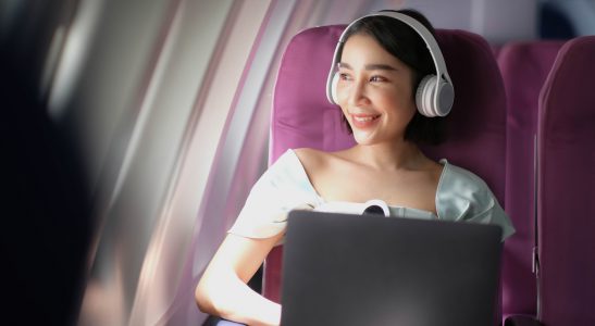 13 Work-Friendly Air Travel Tips To Make Your Plane Flight Productive